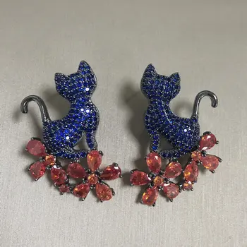 Двухцветная серьга в виде маленького красного цветка и королевского синего кота для женщин